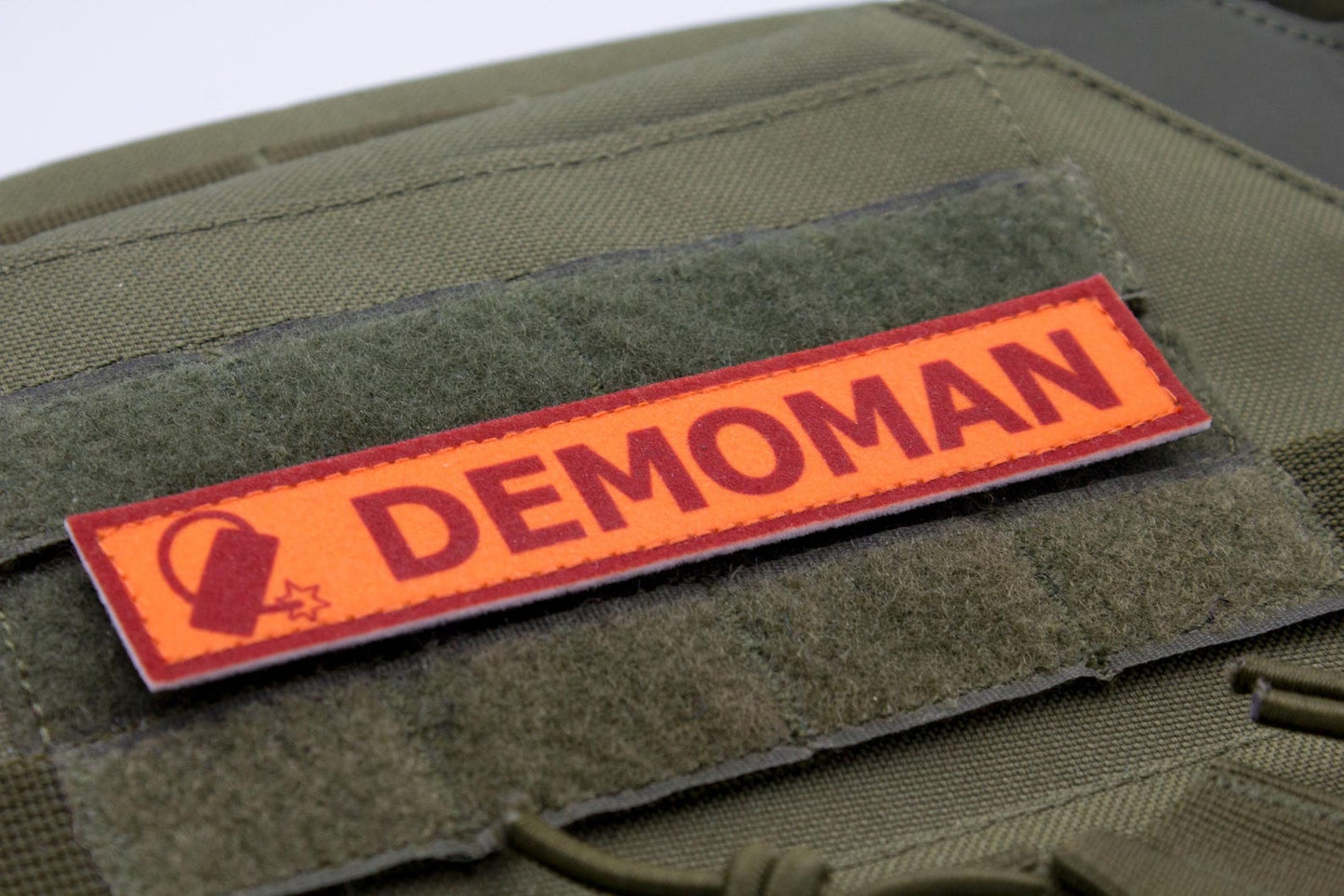 Demoman TF2 RED team team stripe hook and loop morale patch