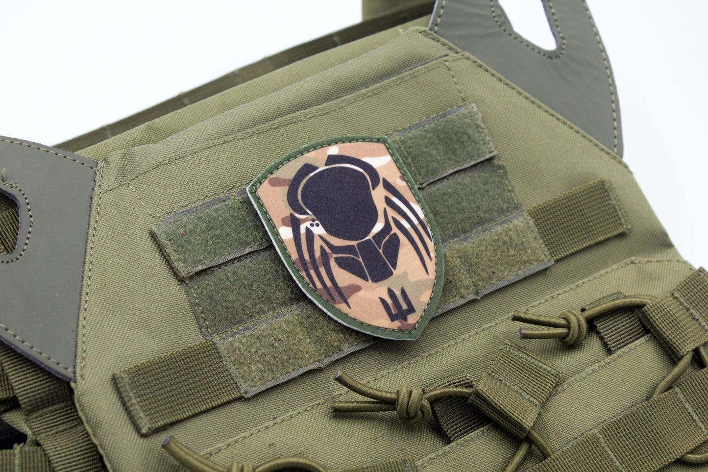 Predator camo hook and loop morale patch