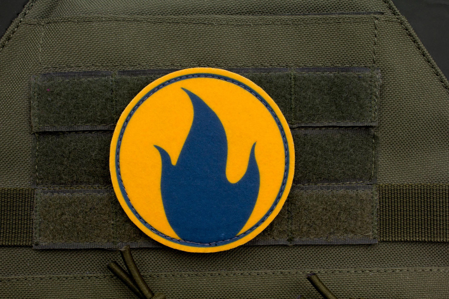 Pyro TF2 BLUE team hook and loop morale patch 3″