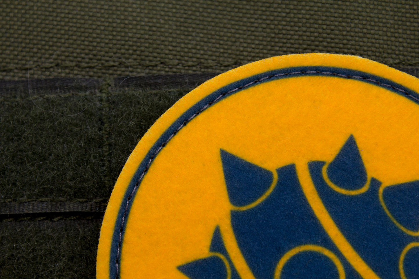Demoman TF2 BLUE team hook and loop morale patch 3″