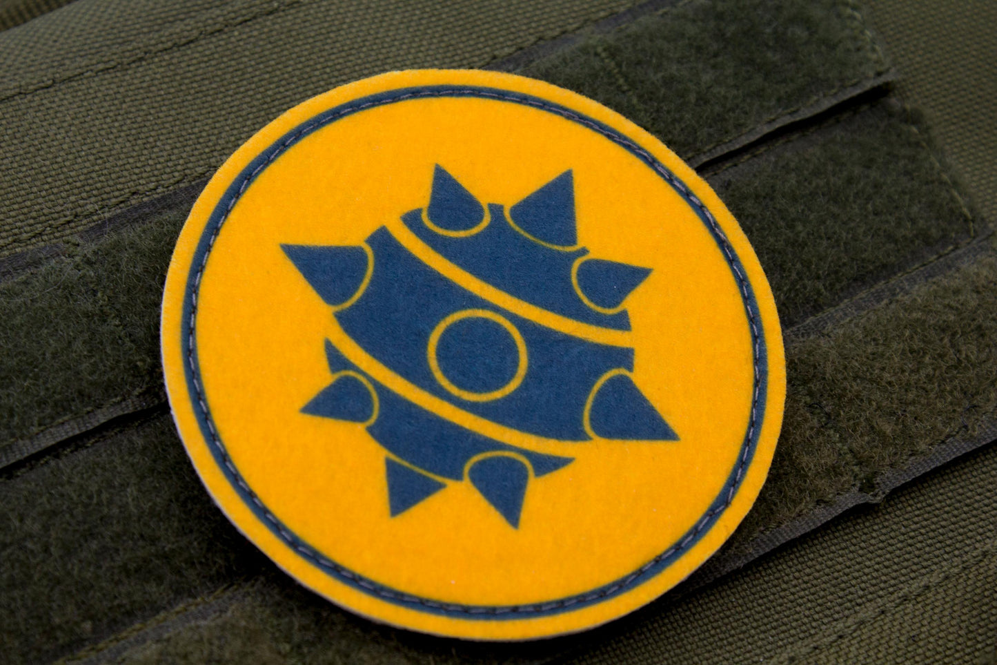 Demoman TF2 BLUE team hook and loop morale patch 3″