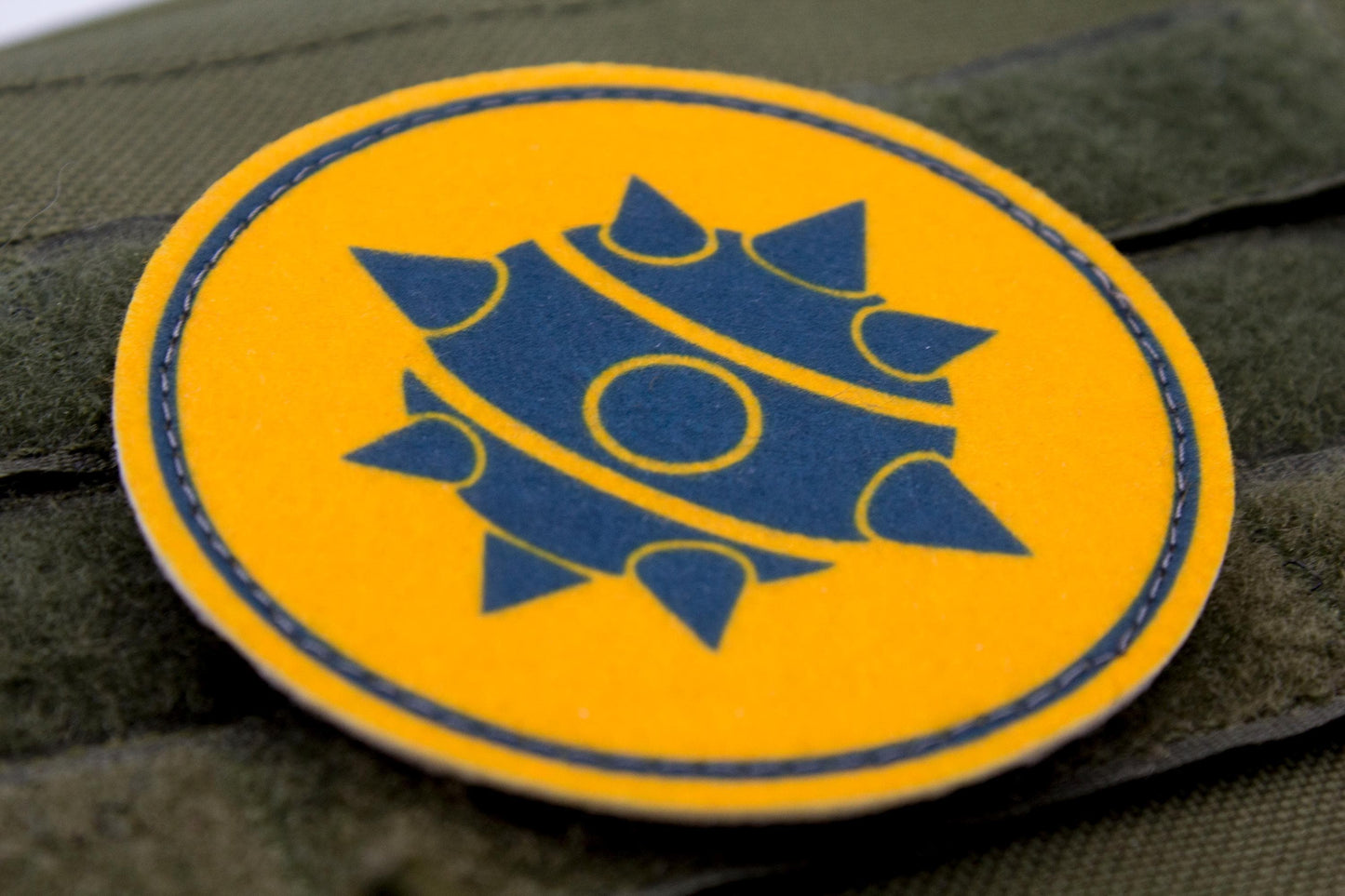 Demoman TF2 BLUE team hook and loop morale patch 3″