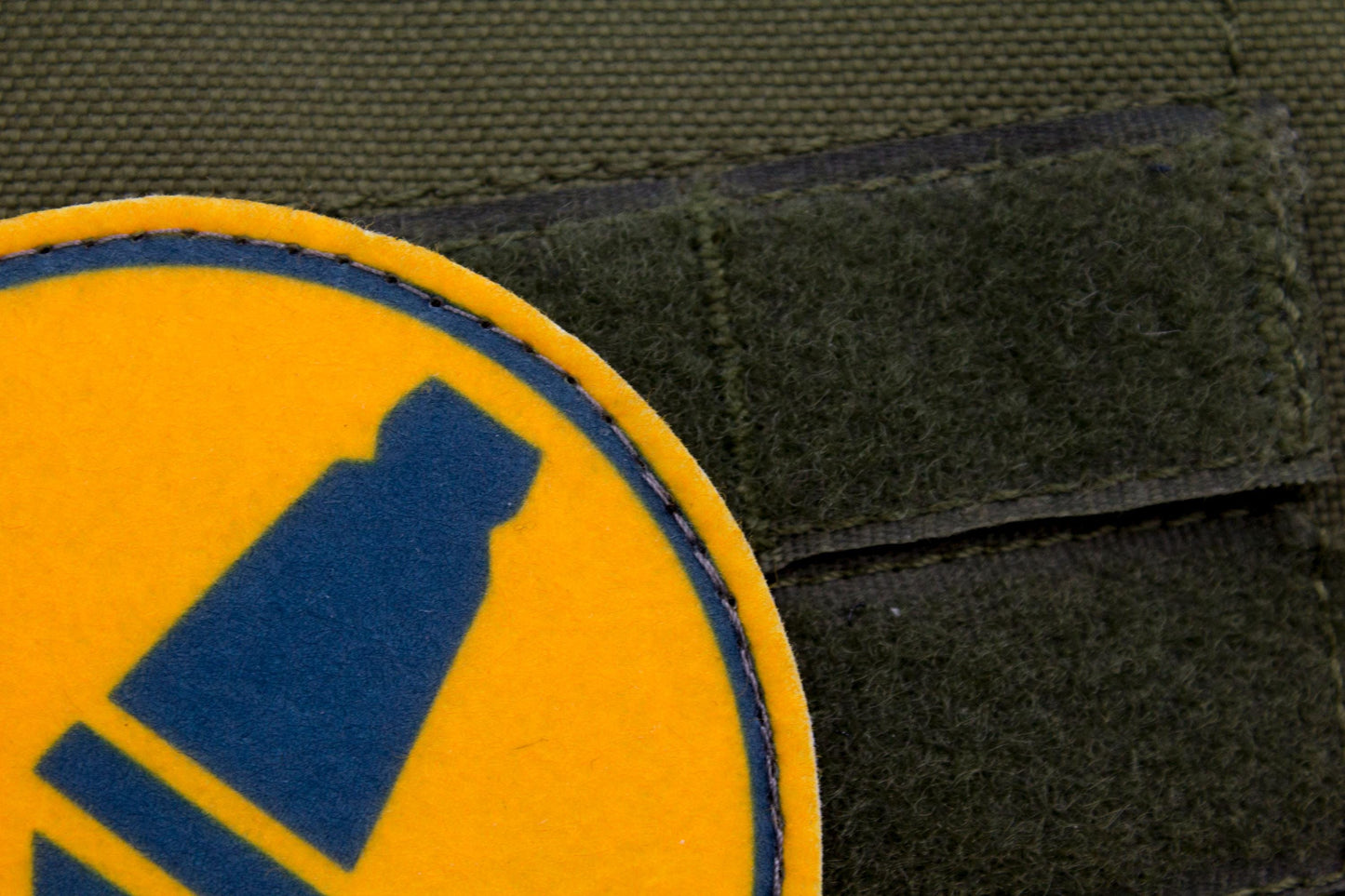 Soldier TF2 BLUE team hook and loop morale patch 3″
