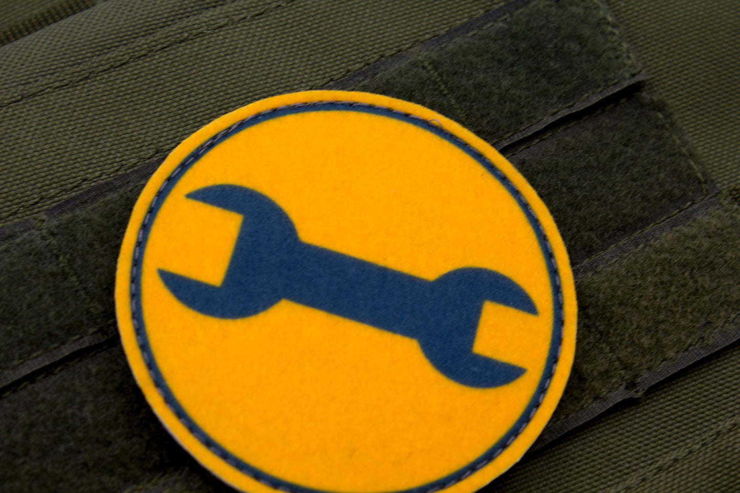 Engineer TF2 BLUE team hook and loop morale patch 3″