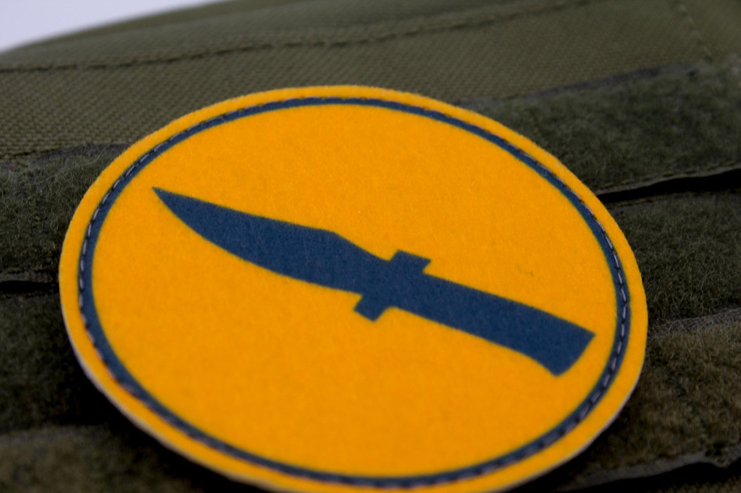 Spy TF2 BLUE team hook and loop morale patch 3″