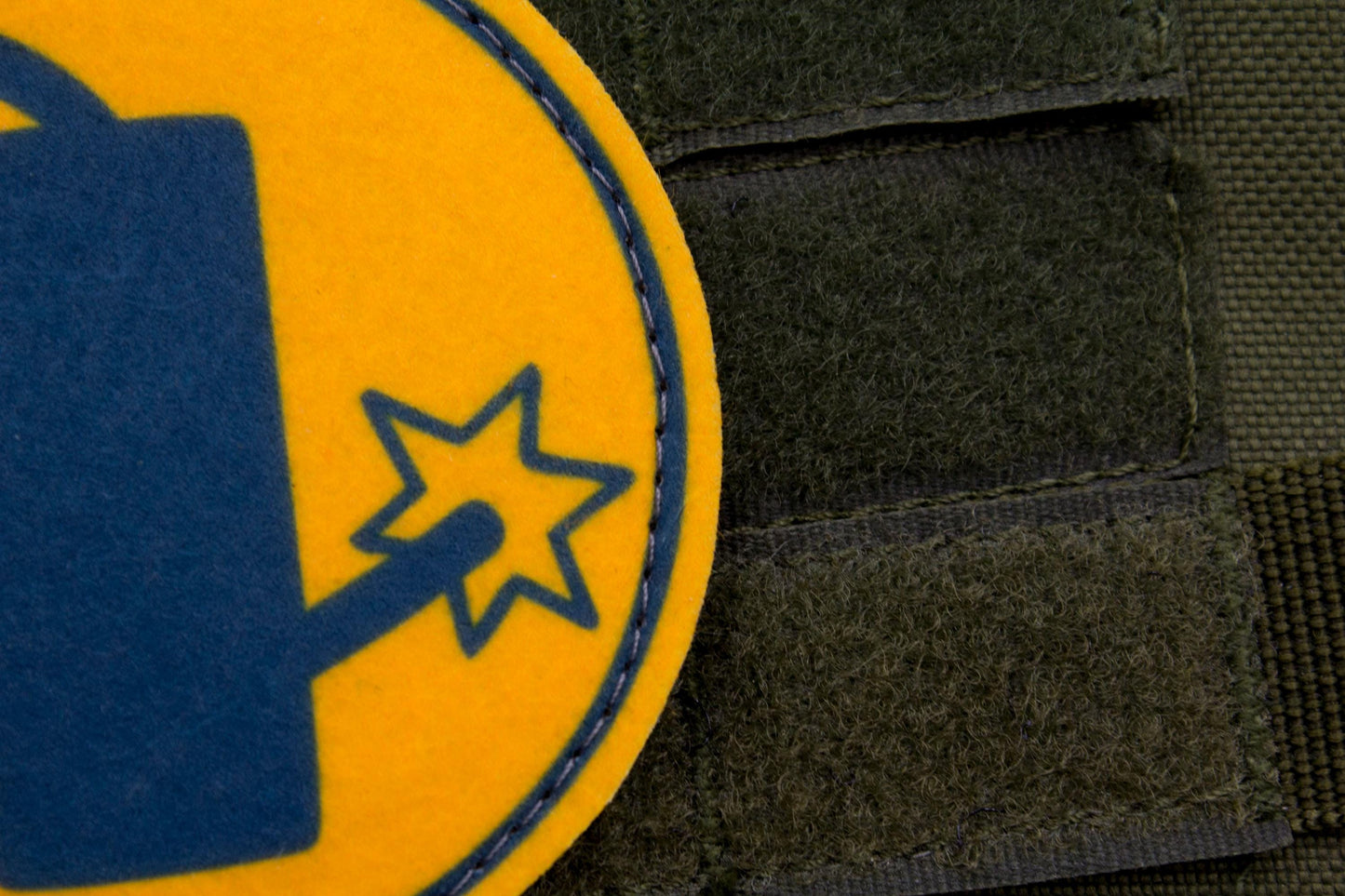 Demoman TF2 beta BLUE team hook and loop morale patch 3″