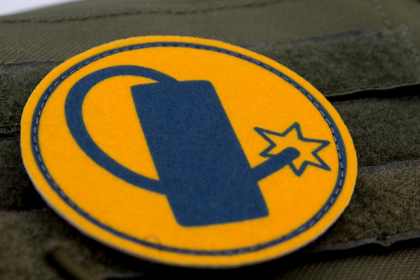 Demoman TF2 beta BLUE team hook and loop morale patch 3″