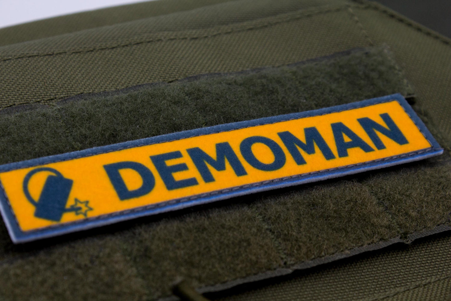 Demoman TF2 beta BLUE team stripe hook and loop morale patch