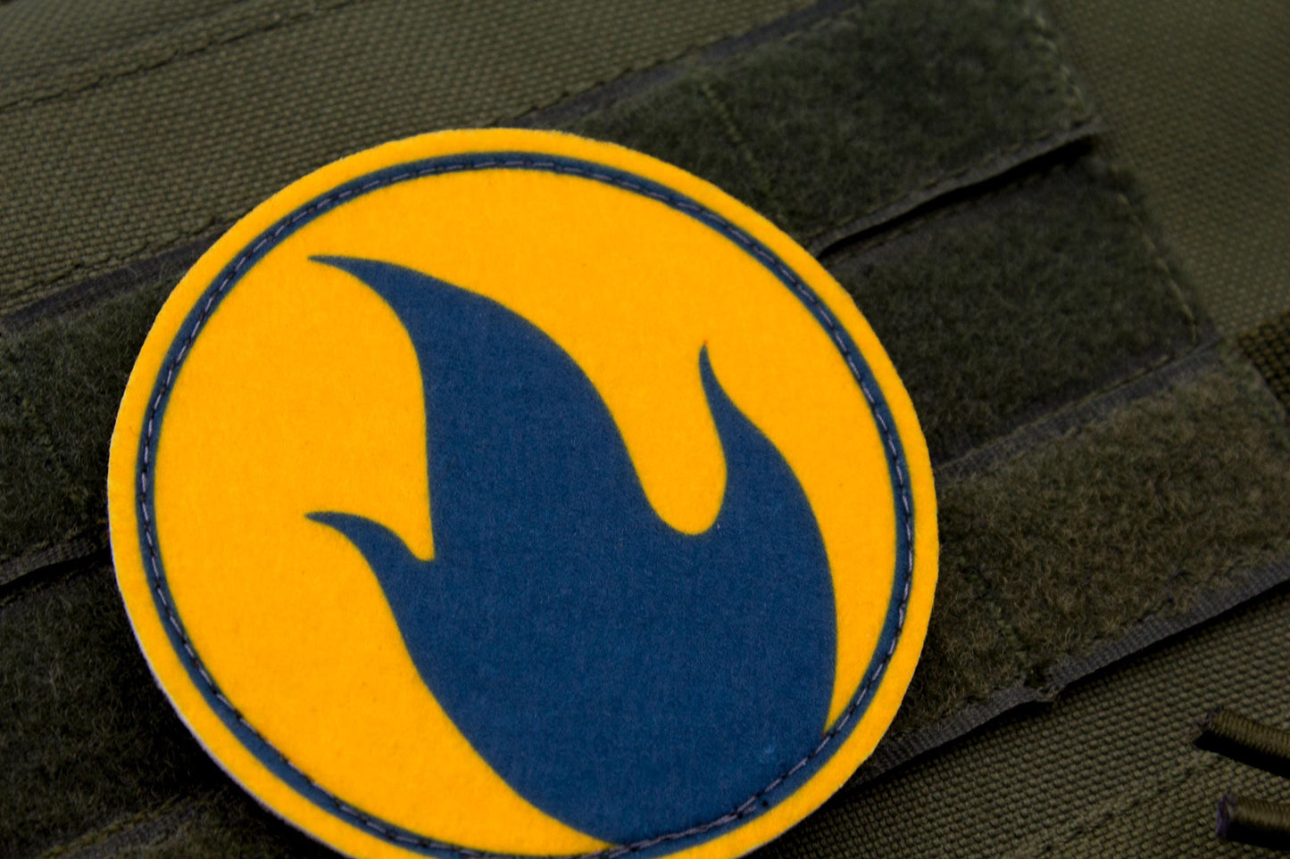 Pyro TF2 BLUE team hook and loop morale patch 3″
